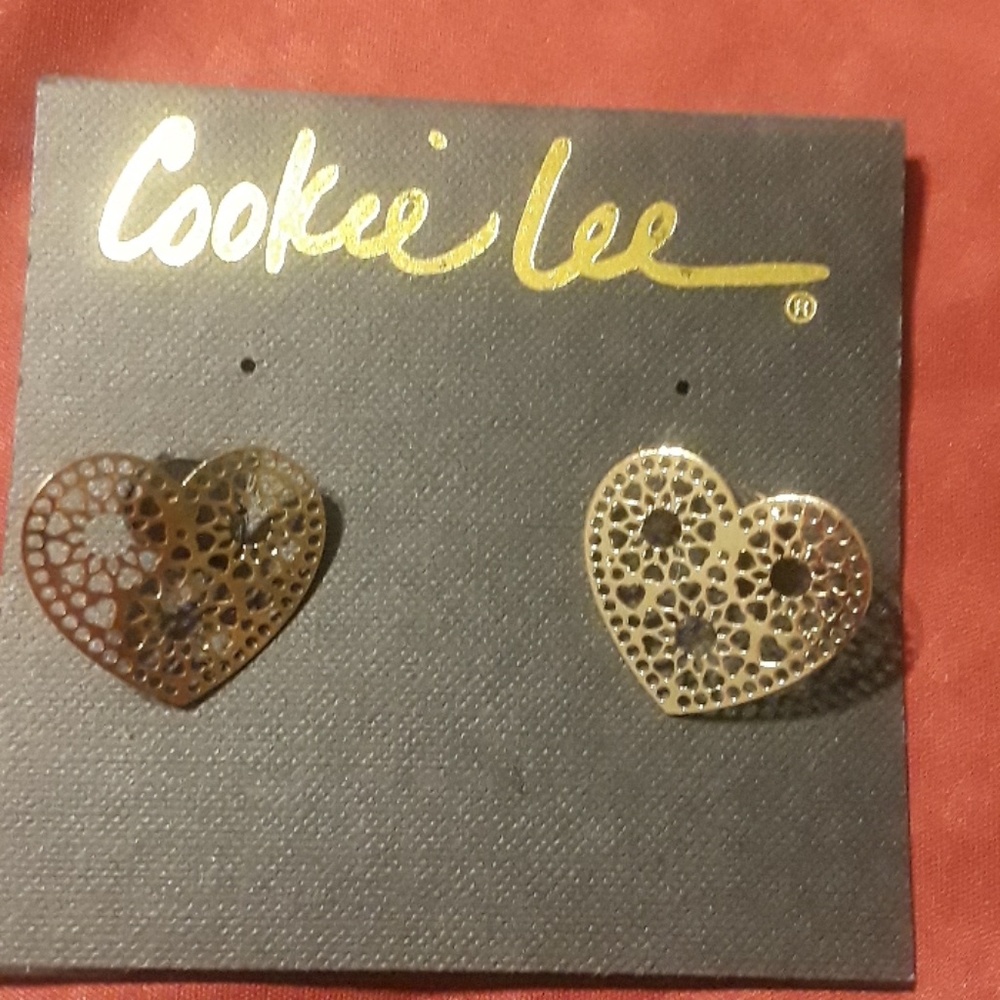 LOVE EARRINGS - Picture 4 of 4